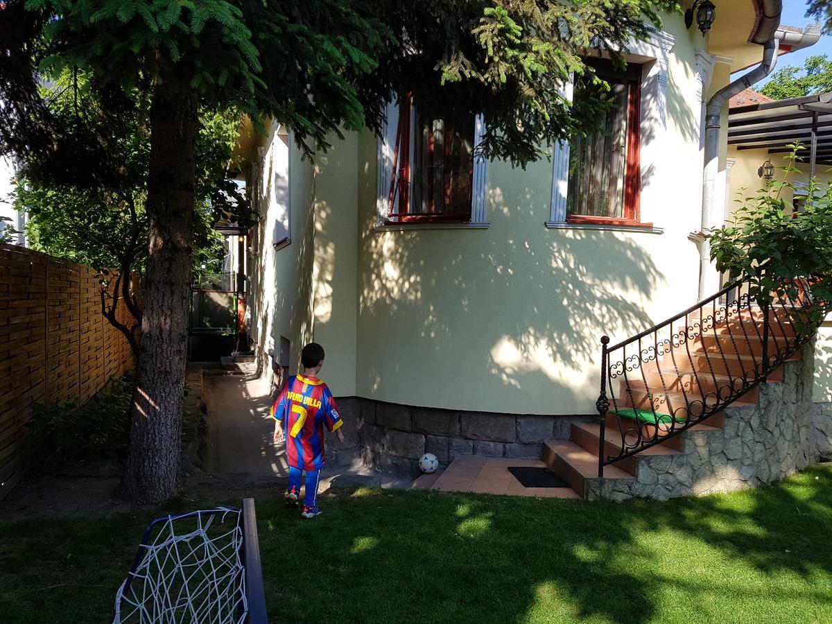 Palma Villa In City Park Budapest - Semi Suteren Екстер'єр фото