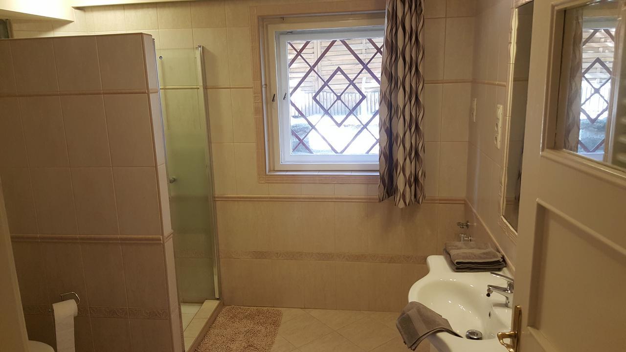 Palma Villa In City Park Budapest - Semi Suteren Екстер'єр фото